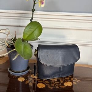 Vintage Coach Equestrian Small Flap #9801